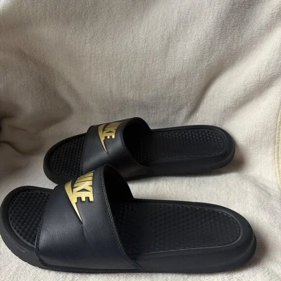 Nike Benassi JDI Slides Black and Gold - Picture 4 of 8